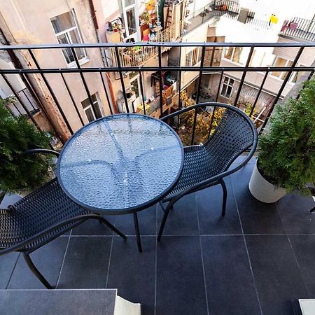 Кості Левицького 11 Lviv Dış mekan fotoğraf