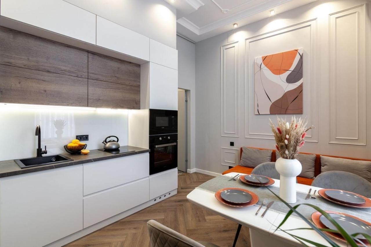 Кості Левицького 11 Lviv Dış mekan fotoğraf
