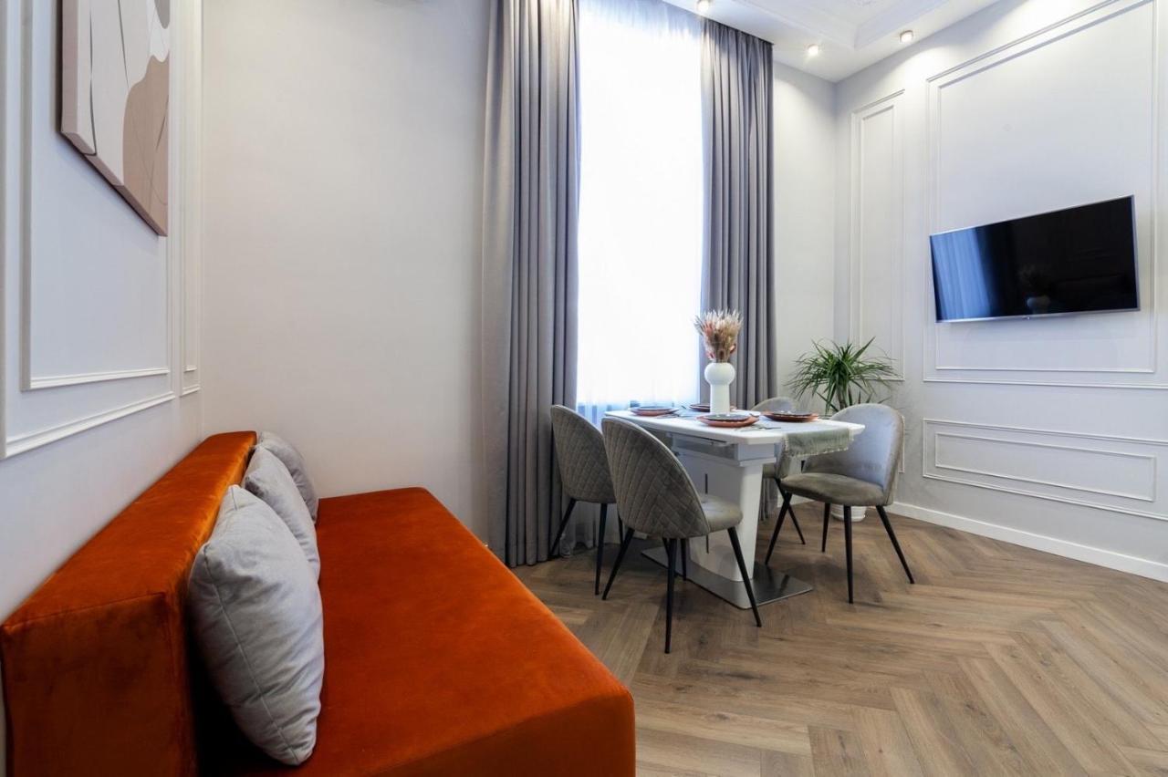 Кості Левицького 11 Lviv Dış mekan fotoğraf